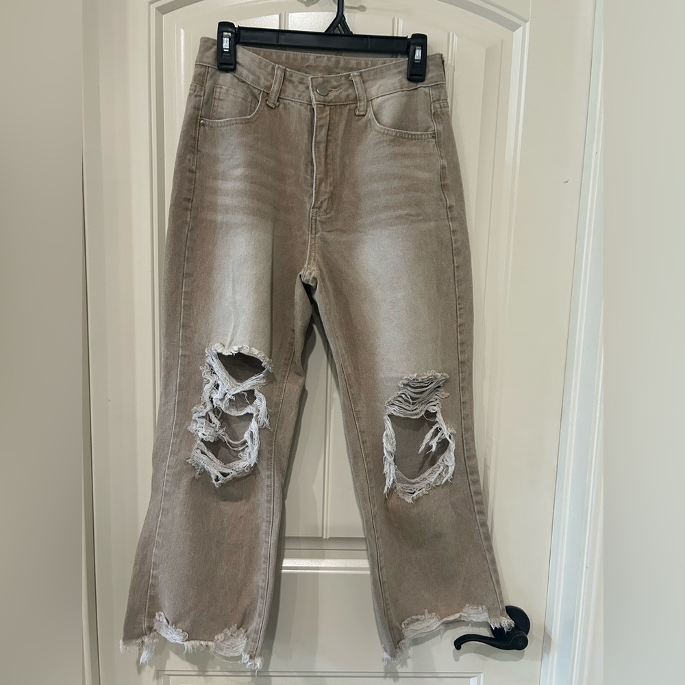 SHEIN Ripped Beige Boyfriend Jeans
